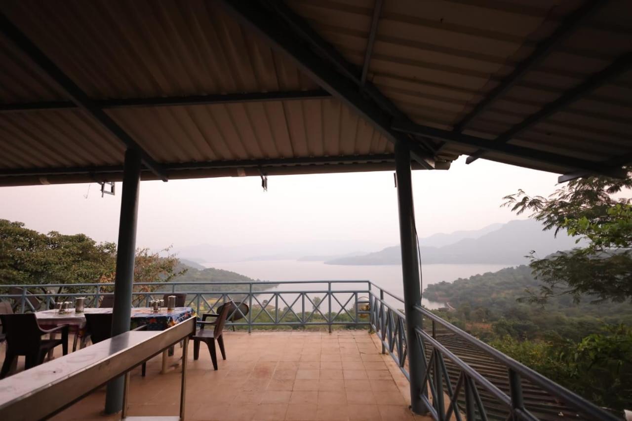Bed and Breakfast Nisarg Farm Mulshi Exterior foto