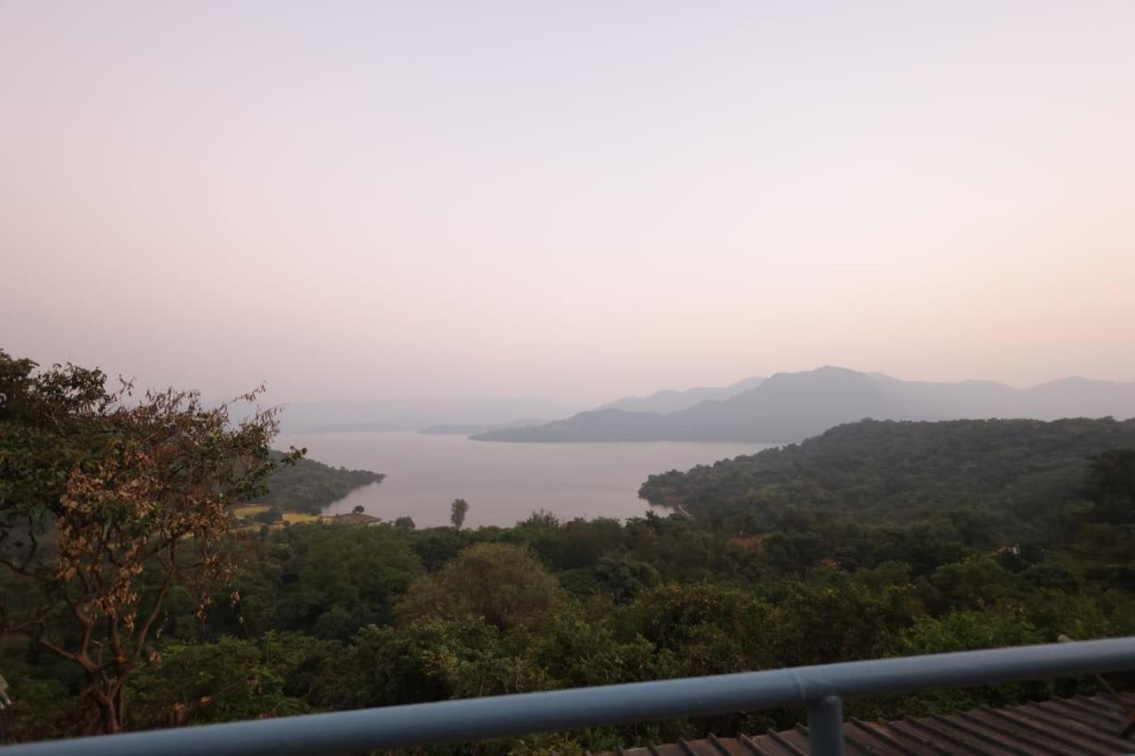 Bed and Breakfast Nisarg Farm Mulshi Exterior foto
